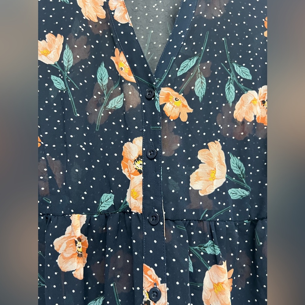 Torrid Navy Chiffon Floral Dot Sheer Tunic Top Blouse size 0  0X - Picture 4 of 11